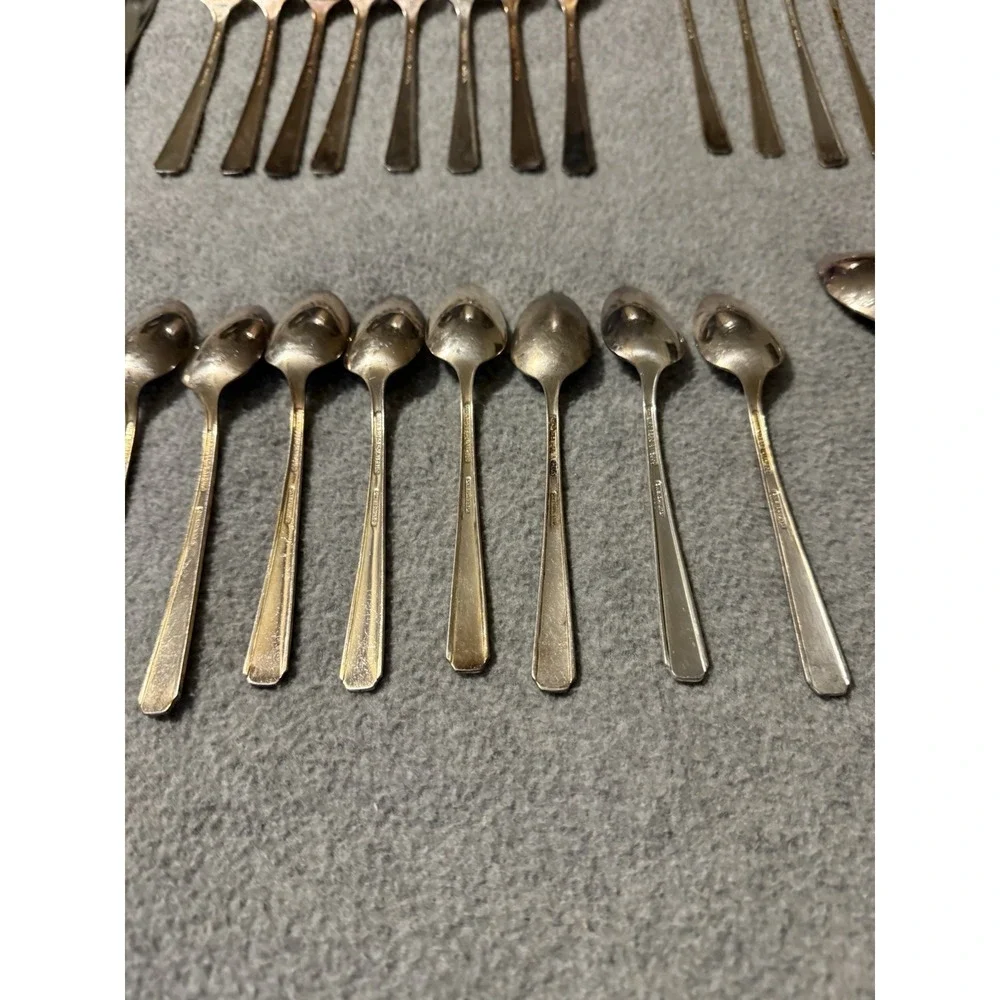 VTG WM A Rogers A1 Plus Oneida Ltd 1932 Nuart Silver Plate Flatware 48 Pc Patina